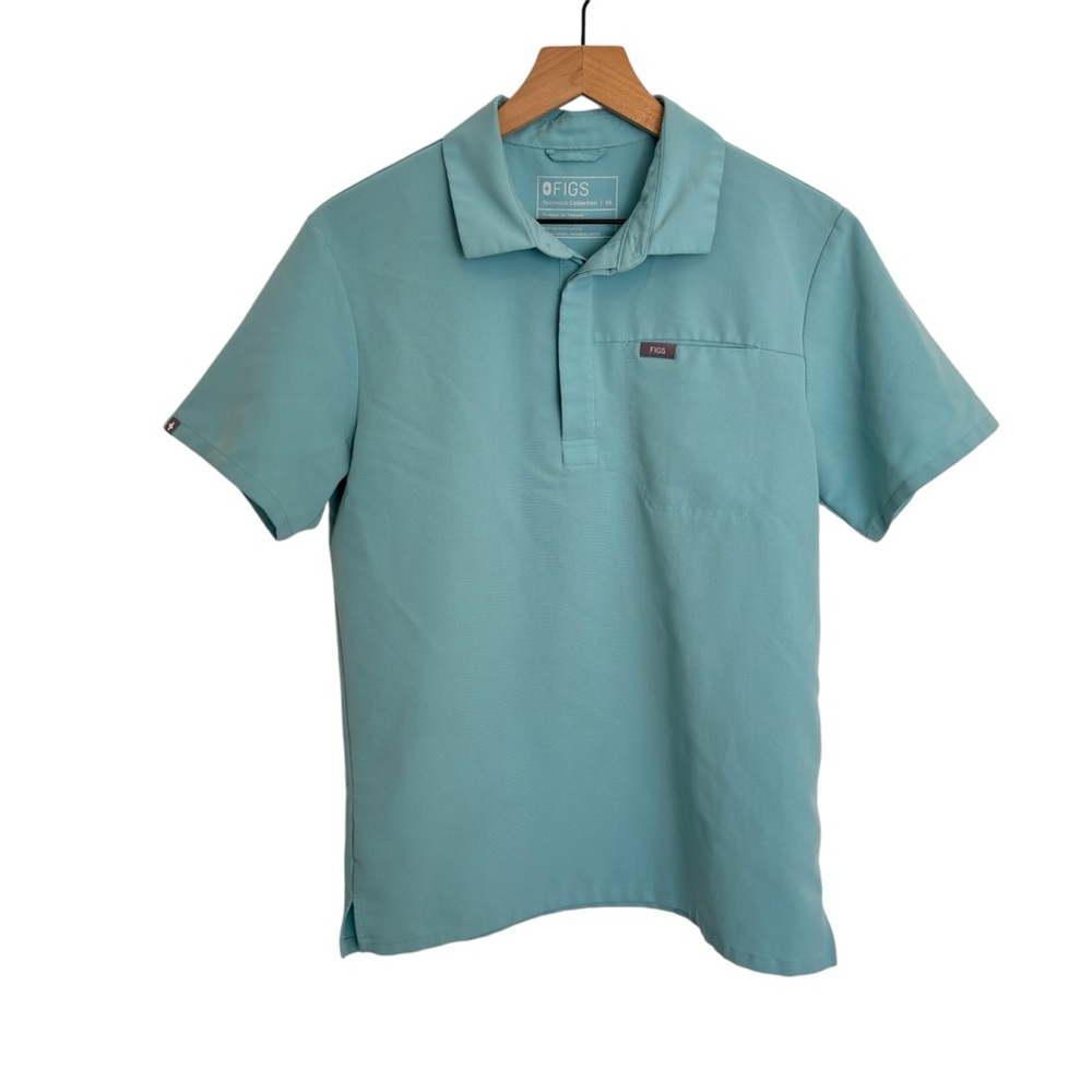 FIGS Lima Polo Scrub in Seaglass Men’s size Xsmall